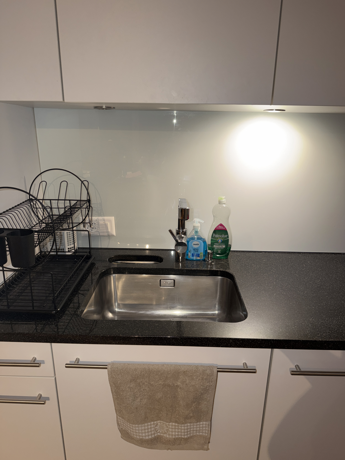 Kitchen sink reset — Deep Cleaning